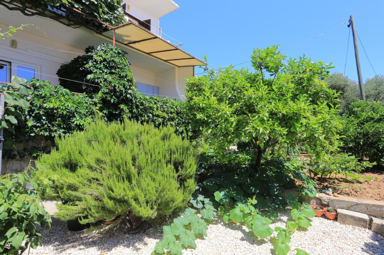 Apartments By The Sea Zivogosce - Blato, Makarska - 1057 Blato  Exterior foto