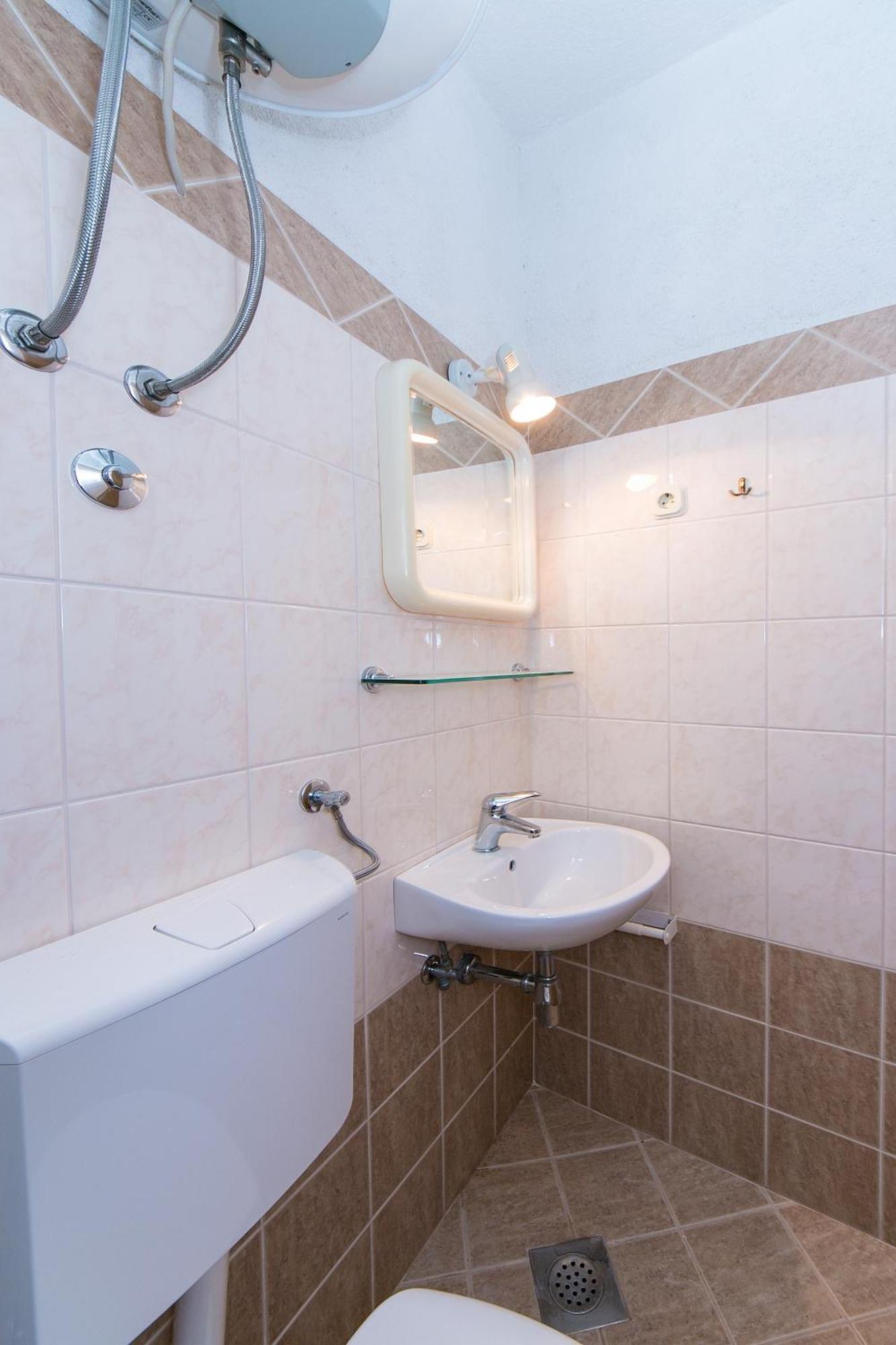 Apartments By The Sea Zivogosce - Blato, Makarska - 1057 Blato  Habitación foto